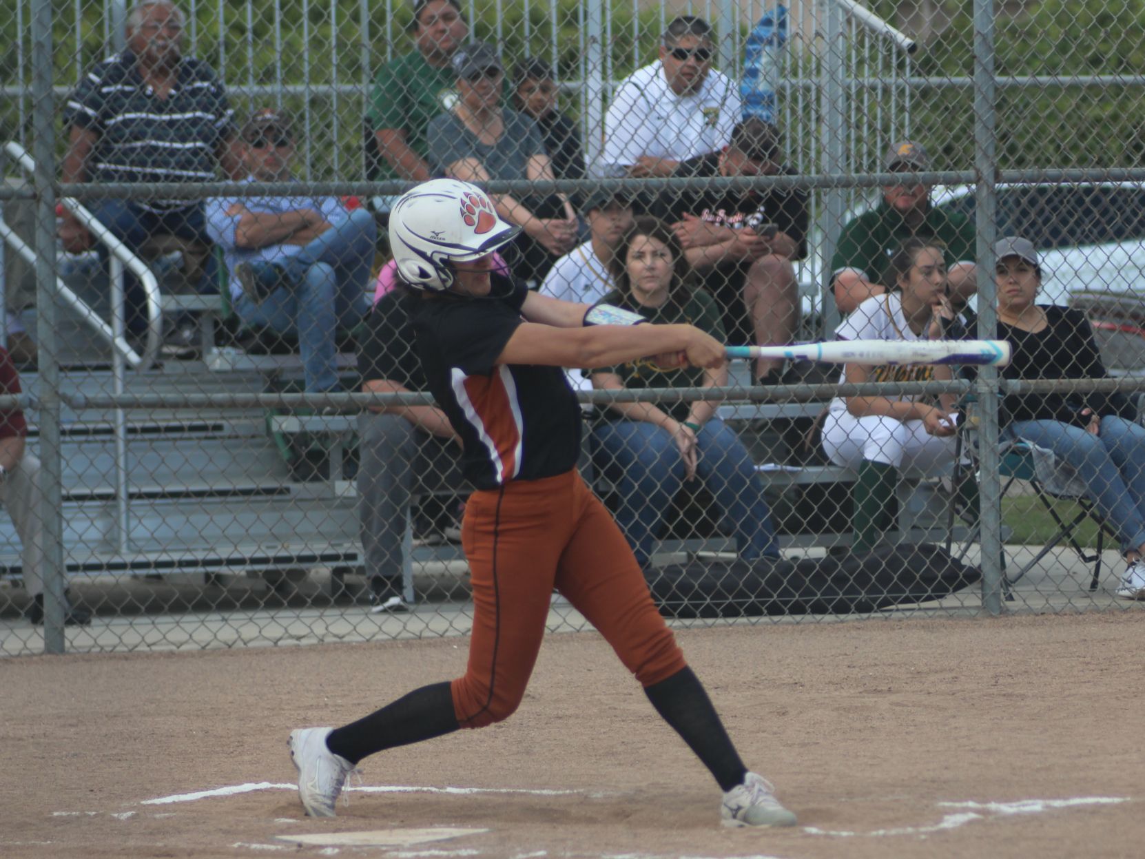 Kingsburg defeats Selma